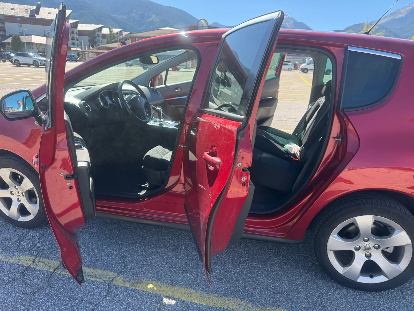 Peugeot 3008 1.6 HDi, снимка 12 - Автомобили и джипове - 56314391