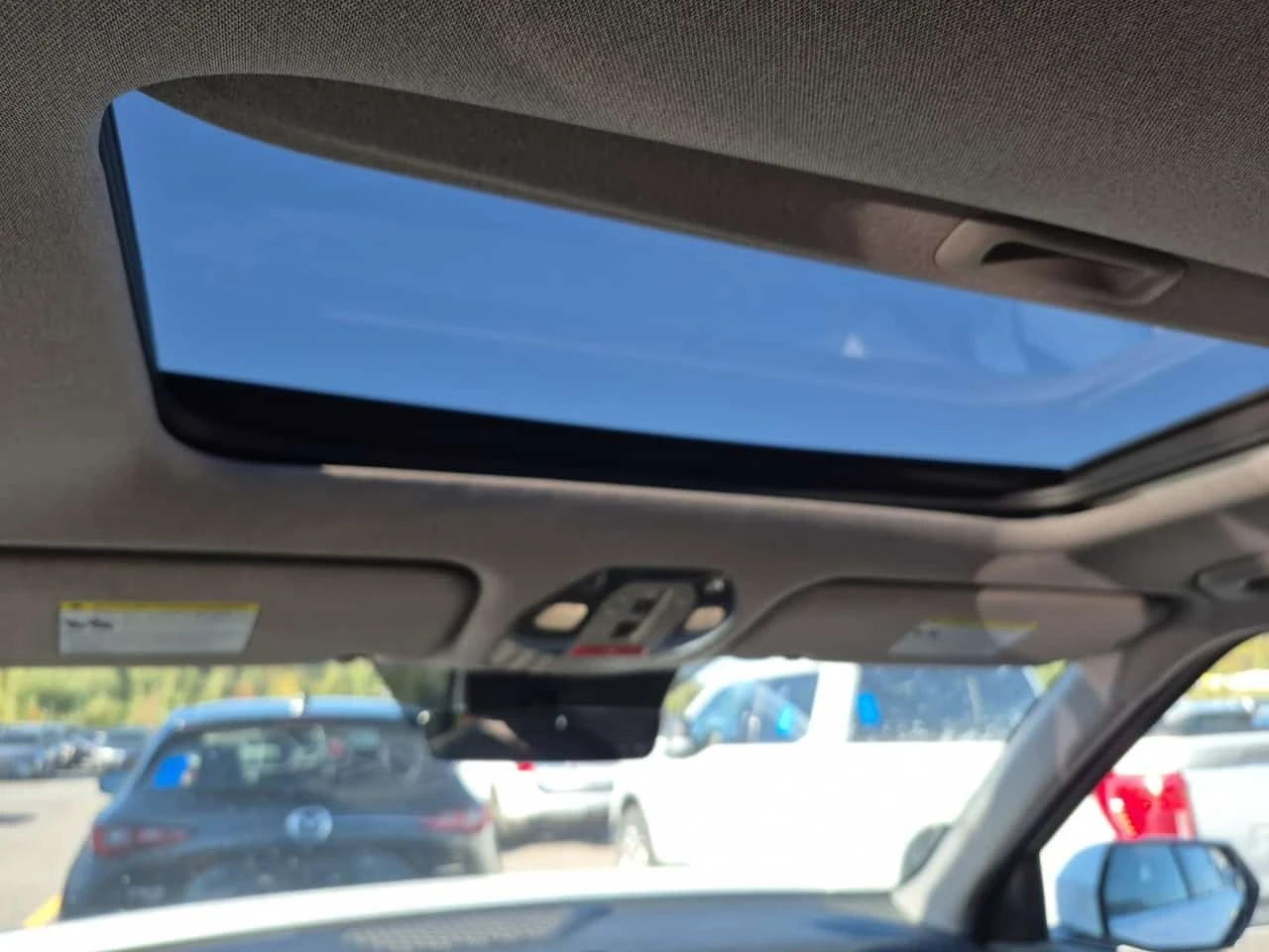 Kia EV9 LAND W/PLUS PACKAGE * CARFAX * ��� ������������  | Mobile.bg � ����������� 13