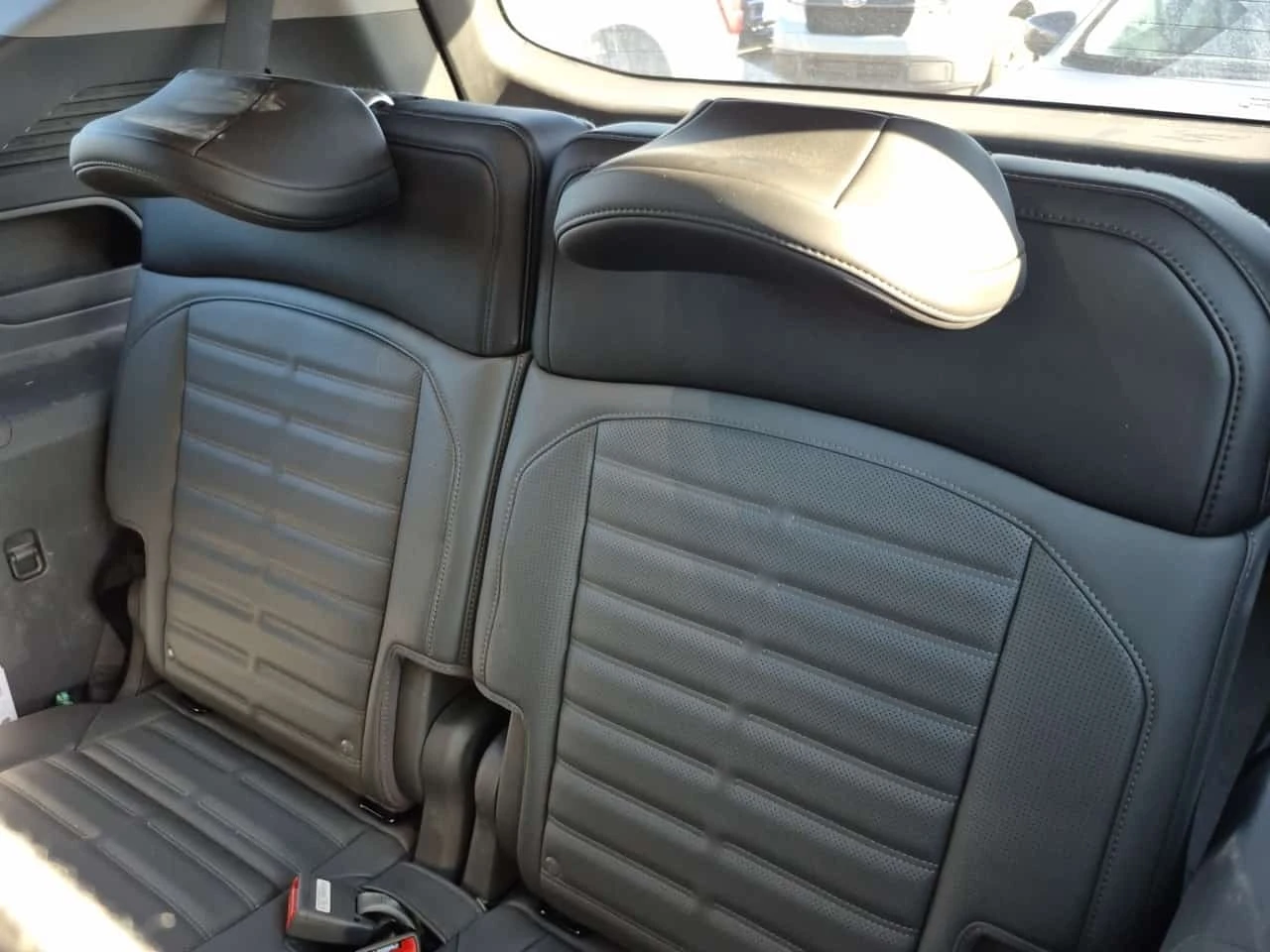 Kia EV9 LAND W/PLUS PACKAGE * CARFAX * ��� ������������  | Mobile.bg � ����������� 14