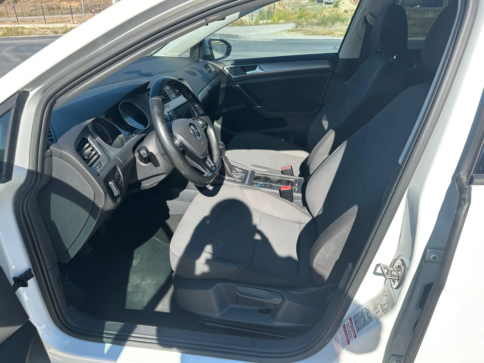 VW Golf   Highline 1.6TDi 110ps NAVI EURO6B | Mobile.bg � ����������� 14