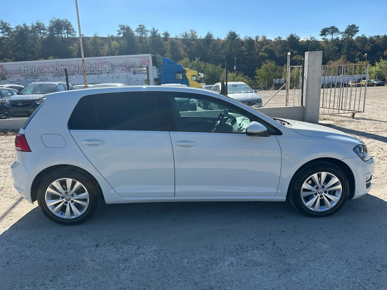 VW Golf   Highline 1.6TDi 110ps NAVI EURO6B | Mobile.bg � ����������� 8