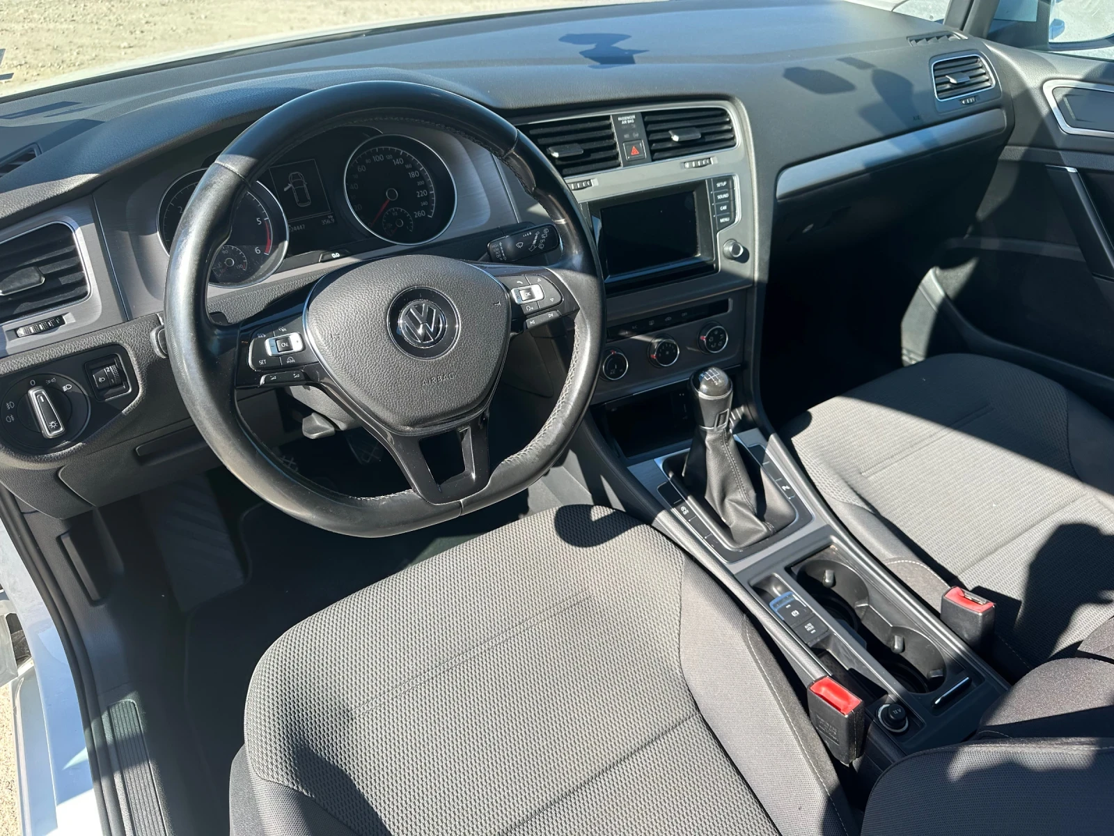 VW Golf   Highline 1.6TDi 110ps NAVI EURO6B | Mobile.bg � ����������� 15