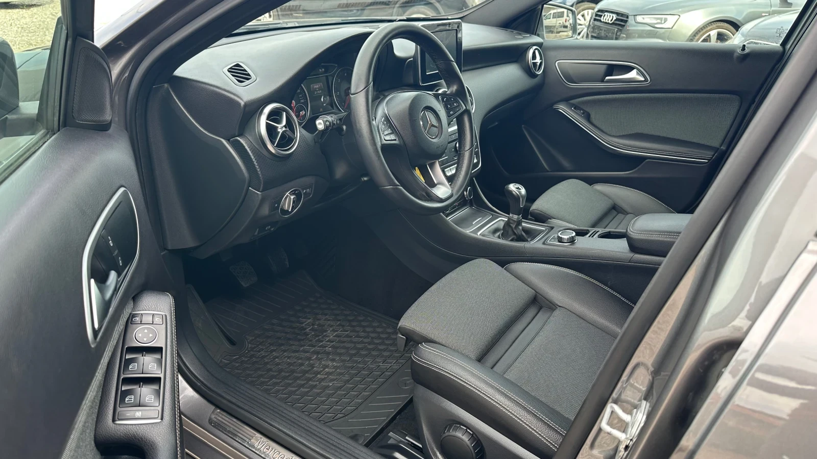 Mercedes-Benz A 180 d, снимка 8 - Автомобили и джипове - 56629915