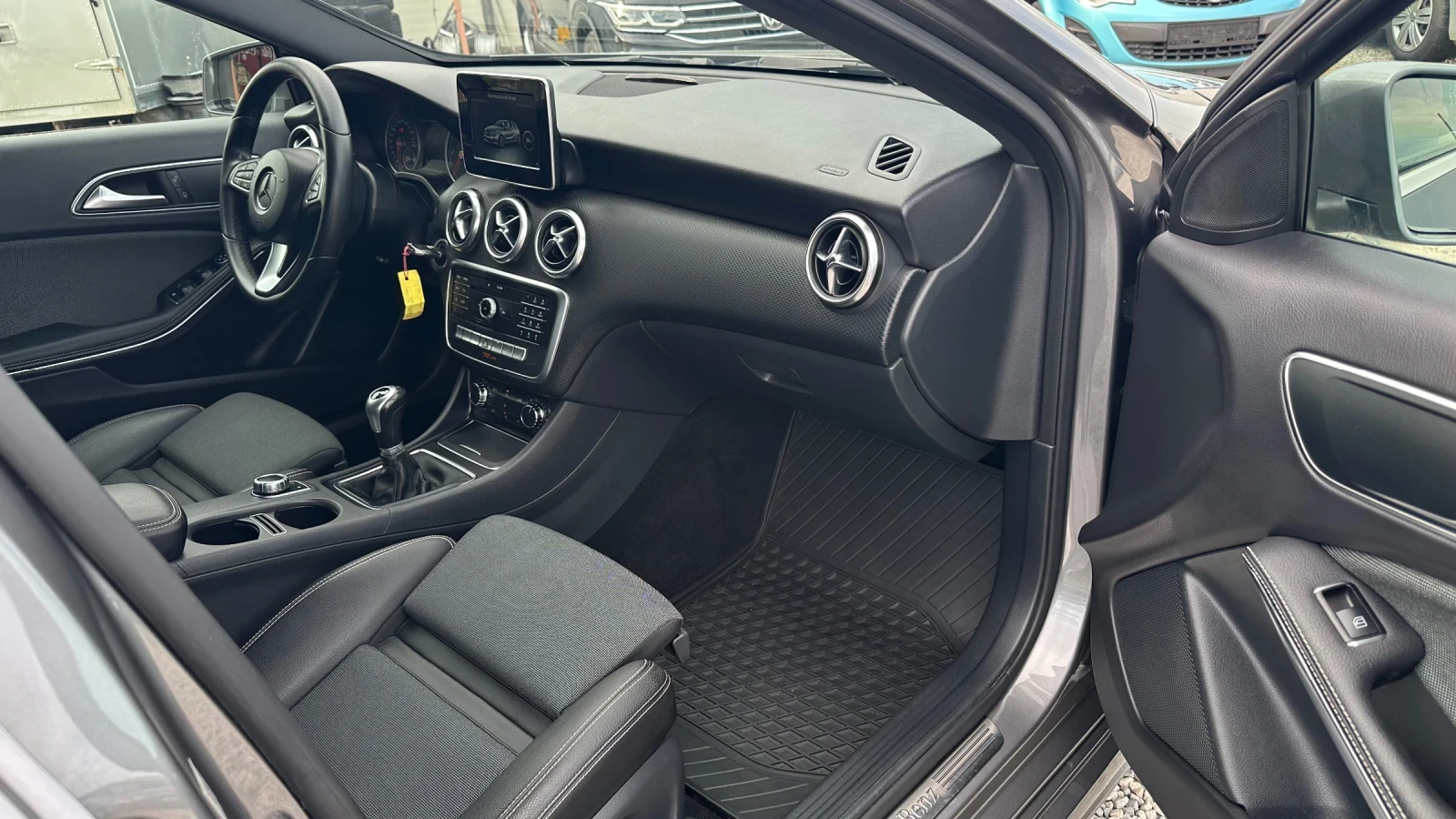 Mercedes-Benz A 180 d, снимка 12 - Автомобили и джипове - 56629915