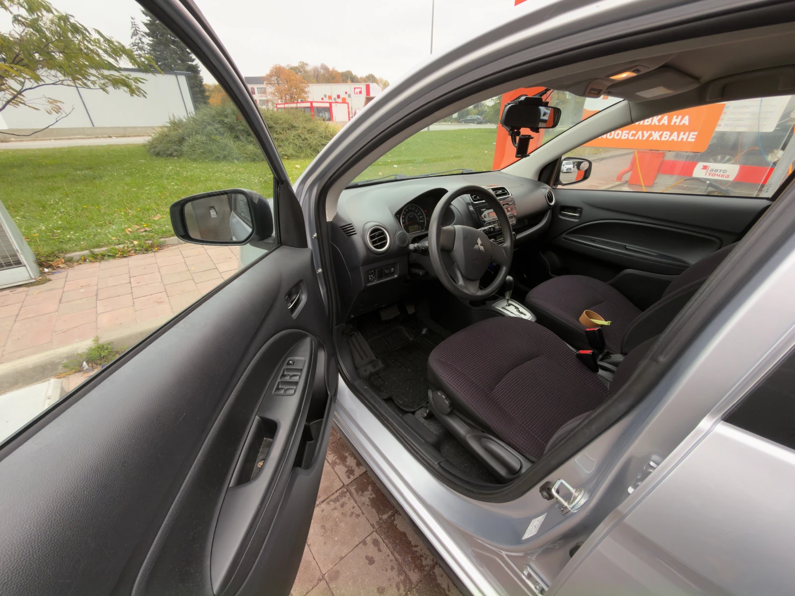 Mitsubishi Space star, снимка 6 - Автомобили и джипове - 56663018