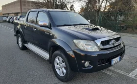 Toyota Hilux Спешно!, снимка 3