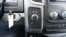 Dodge RAM 1500 Tradesman CAM* 5.7* CRUISE CONTROL*  - 39600 лв. / 20247.16 € - 70472166 10