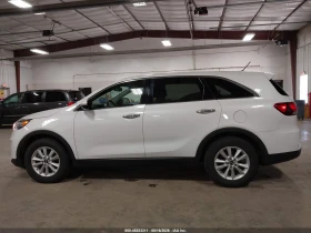������ Kia Sorento