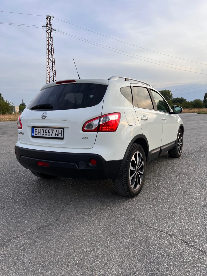 Nissan Qashqai 2.0, снимка 7 - Автомобили и джипове - 47077109