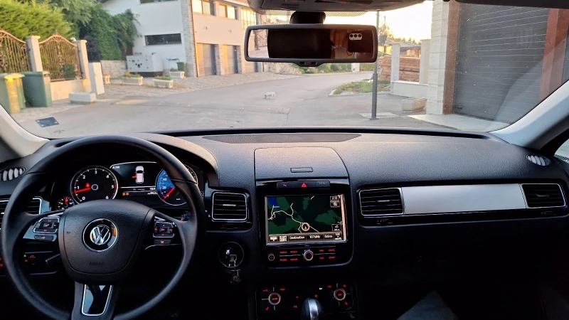 VW Touareg 3.0  BLUMOTION, снимка 13 - Автомобили и джипове - 51912036