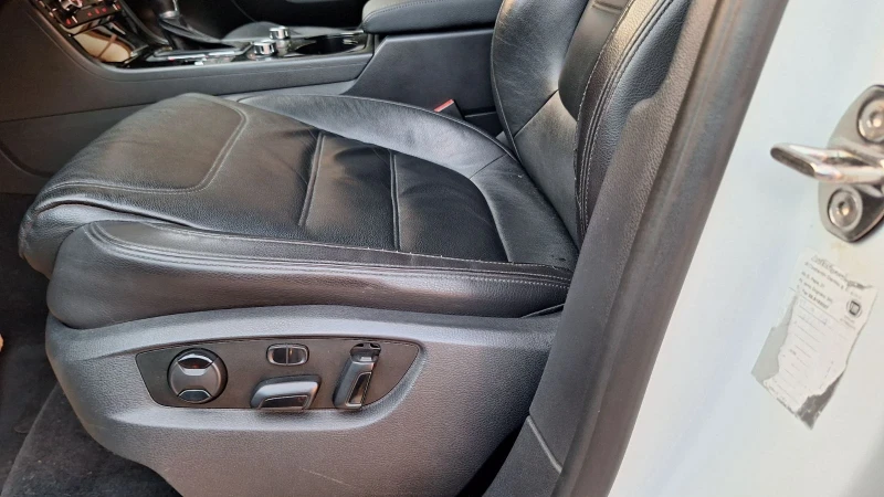 VW Touareg 3.0  BLUMOTION, снимка 11 - Автомобили и джипове - 51912036