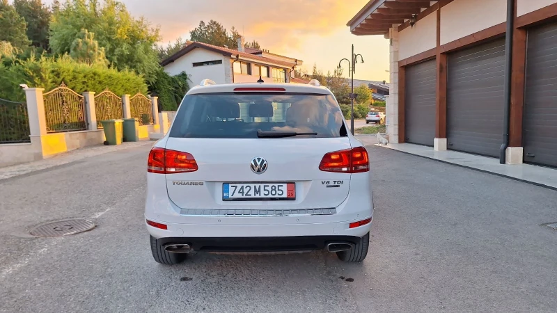 VW Touareg 3.0  BLUMOTION, снимка 5 - Автомобили и джипове - 51912036