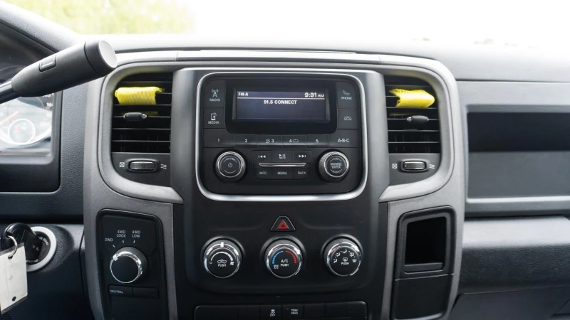 Dodge RAM 1500 Tradesman CAM* 5.7* CRUISE CONTROL* , снимка 8 - Автомобили и джипове - 52649161