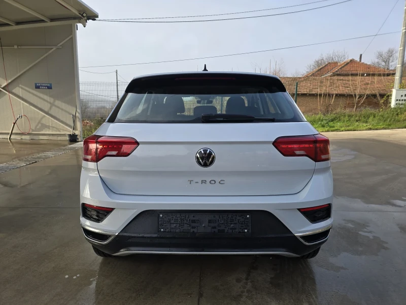 VW T-Roc 2.0TDI STYLE 150к.с DSG  Топ състояние , снимка 6 - Автомобили и джипове - 52664271