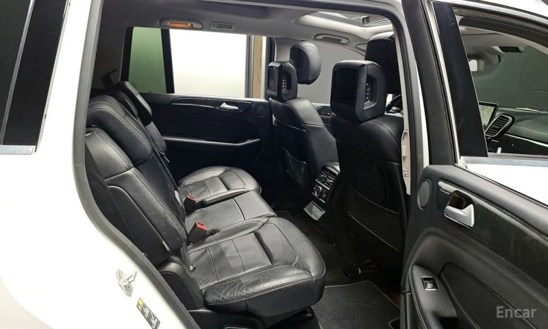 Mercedes-Benz GLS 350, снимка 11 - Автомобили и джипове - 52857179