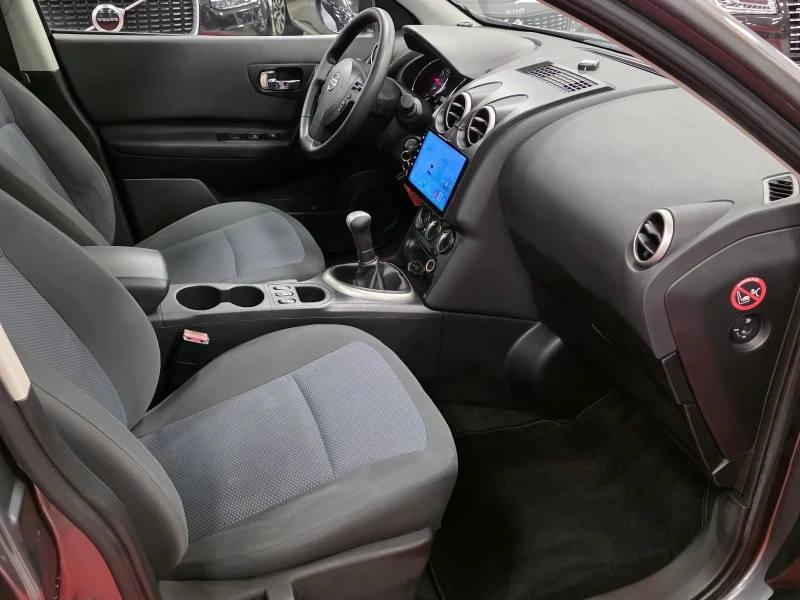 Nissan Qashqai + 2 | 1.6 бензин | Панорама | CarPlay , снимка 11 - Автомобили и джипове - 53293512