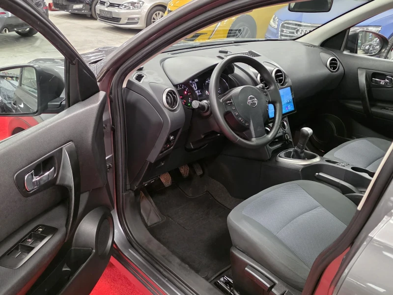 Nissan Qashqai + 2 | 1.6 бензин | Панорама | CarPlay , снимка 9 - Автомобили и джипове - 53293512
