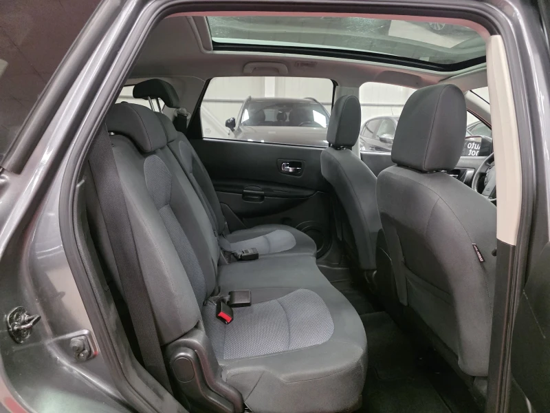 Nissan Qashqai + 2 | 1.6 бензин | Панорама | CarPlay , снимка 13 - Автомобили и джипове - 53293512