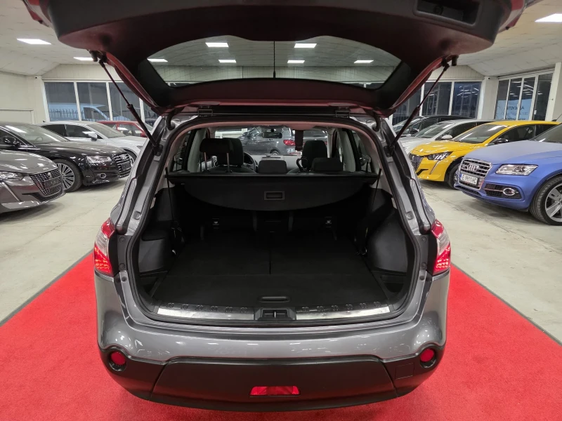 Nissan Qashqai + 2 | 1.6 бензин | Панорама | CarPlay , снимка 16 - Автомобили и джипове - 53293512