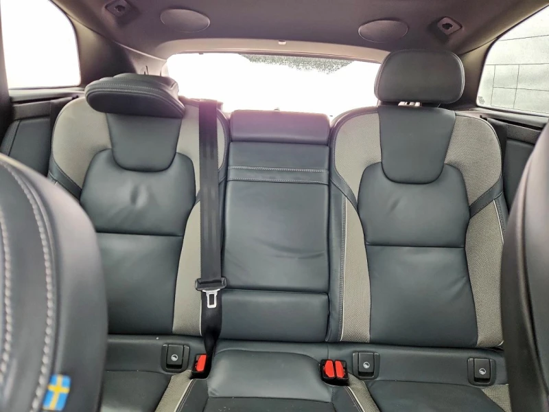 Volvo XC60 T5 R-DESIGN/АВТОФИНАНСИРАНЕ ОТ 548 ЛВ НА МЕСЕЦ, снимка 10 - Автомобили и джипове - 53340393