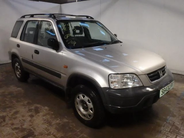 Honda Cr-v 2.0i RD1 128кс., снимка 4 - Автомобили и джипове - 9885099