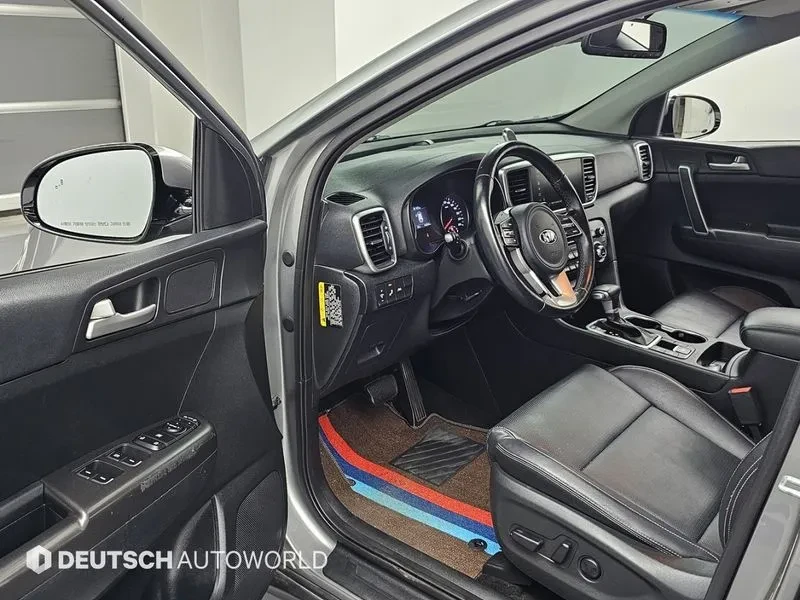 Kia Sportage Bold Gasoline 2.0 2Wd Prestige, снимка 11 - Автомобили и джипове - 55015795