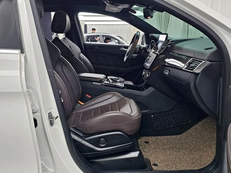 Mercedes-Benz GLE 0.2 157 982 Automatic, снимка 10 - Автомобили и джипове - 55336461
