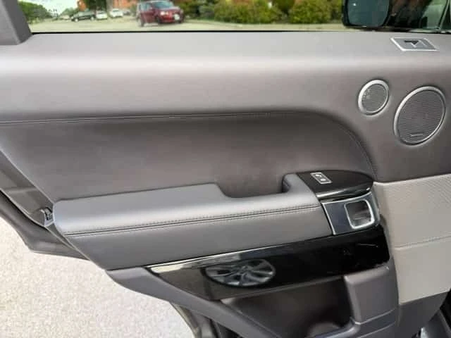 Land Rover Range Rover Sport * V8 Supercharged * CARFAX * , снимка 16 - Автомобили и джипове - 56214437