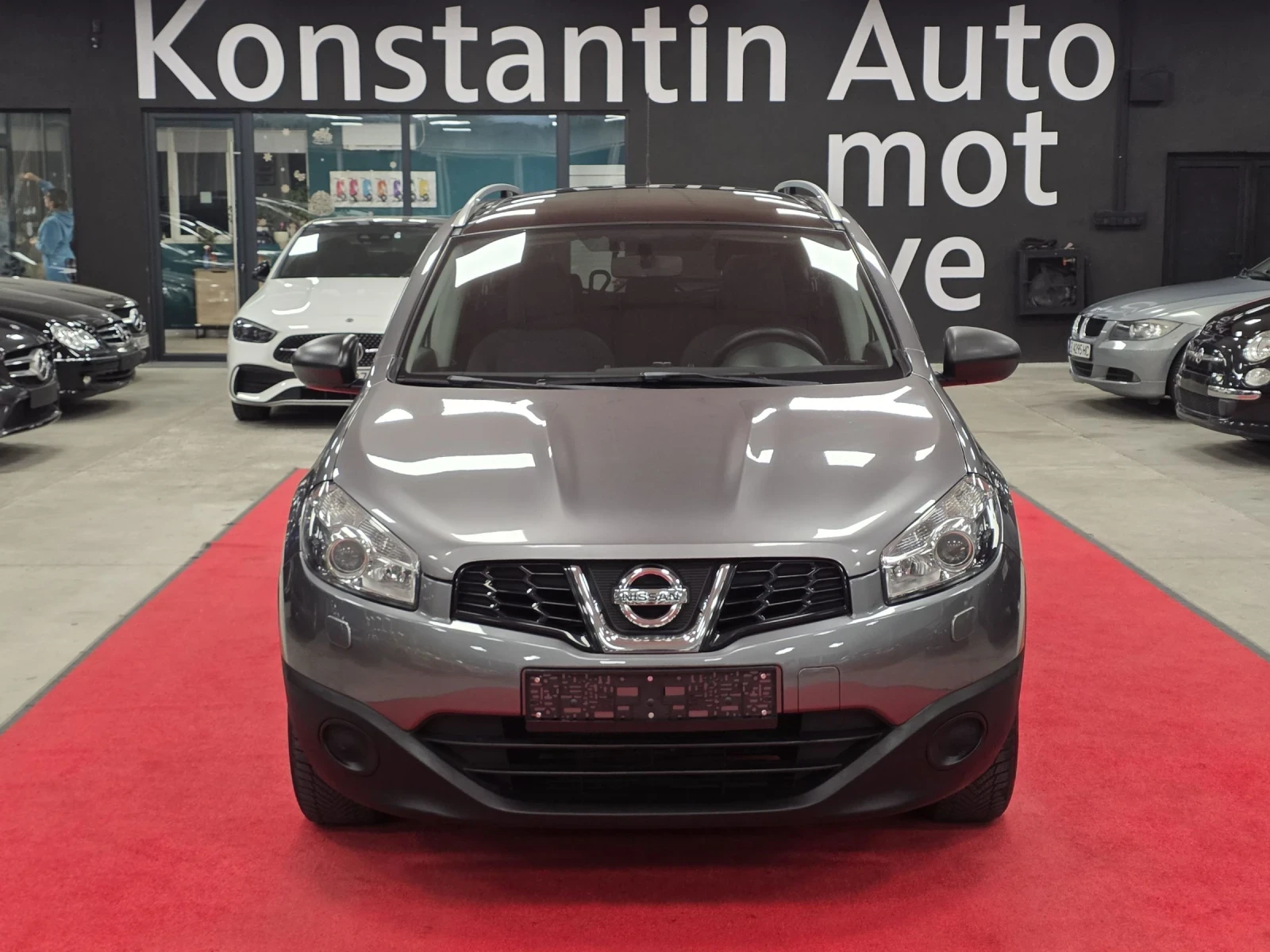 Nissan Qashqai + 2 | 1.6 бензин | Панорама | CarPlay , снимка 1