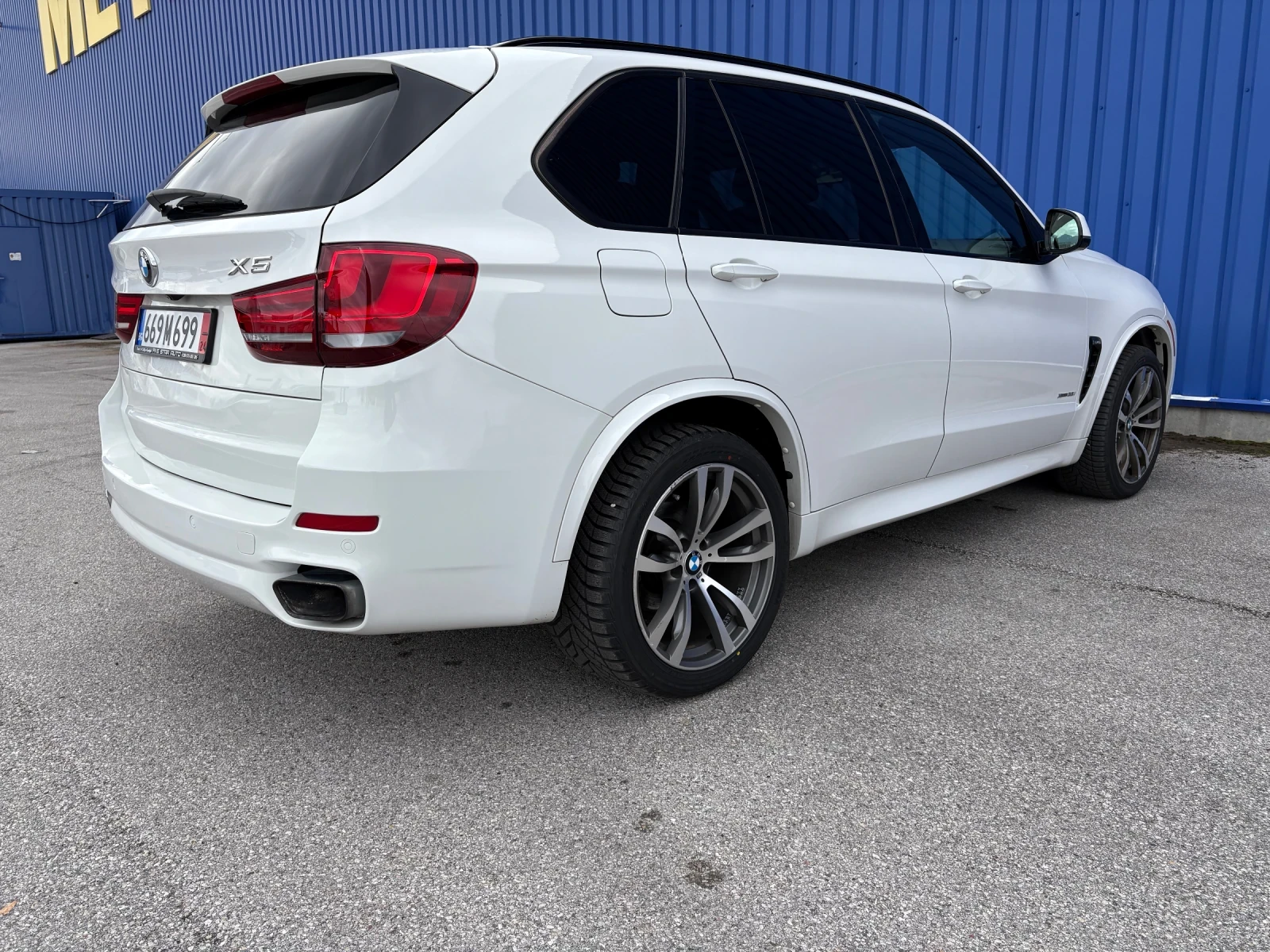 BMW X5 35i M Performance - изображение 7