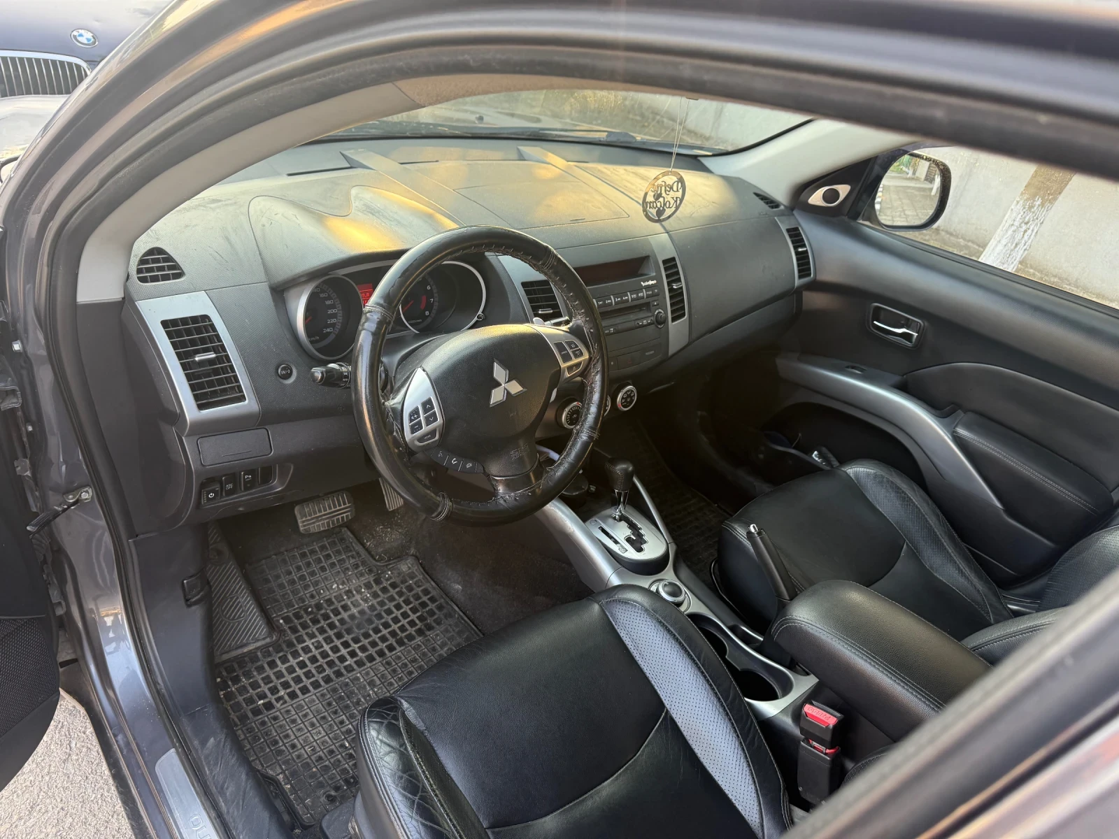 Mitsubishi Outlander  - изображение 3