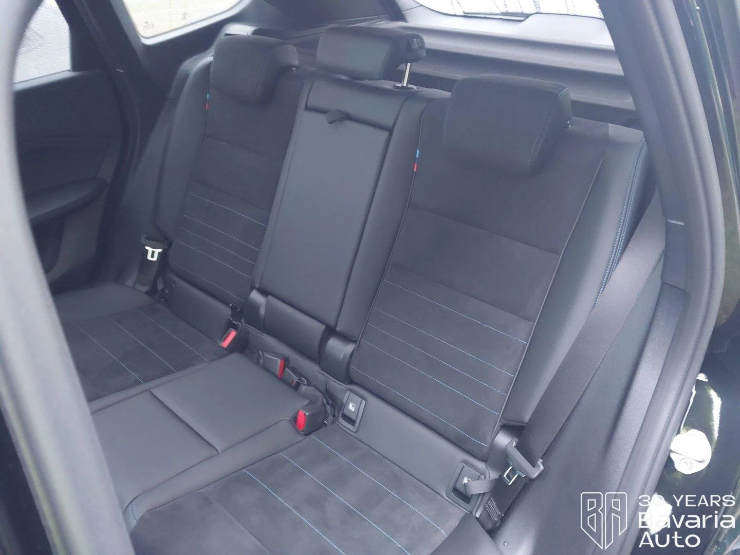 BMW iX1 30 xDrive M Sport Paket  | Mobile.bg   8