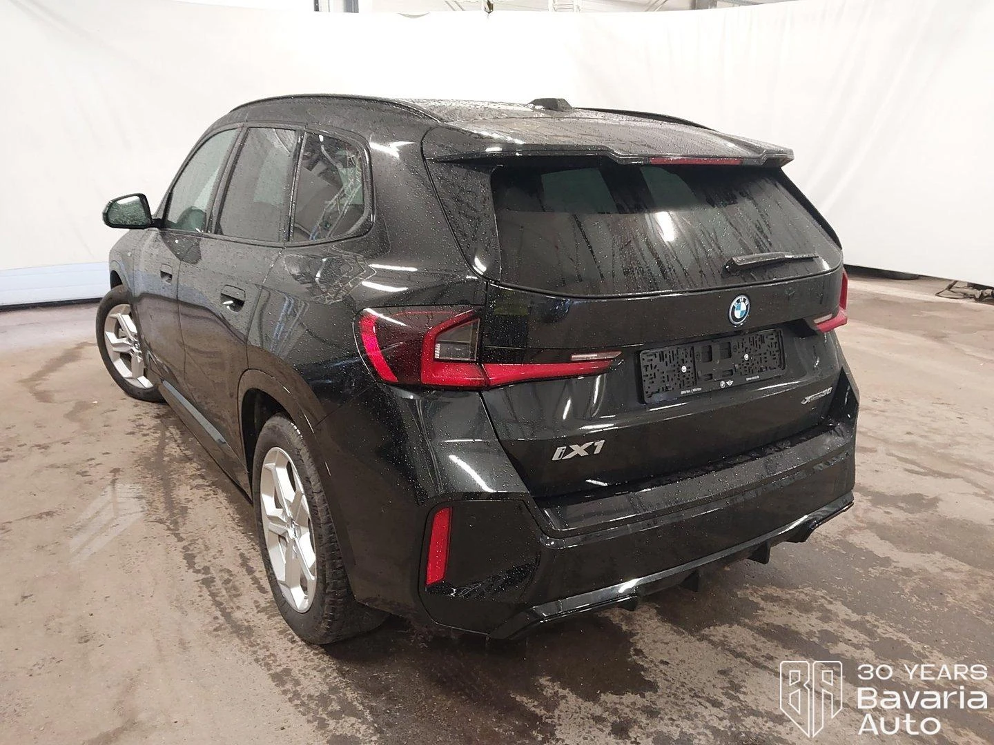 BMW iX1 30 xDrive M Sport Paket  | Mobile.bg   2