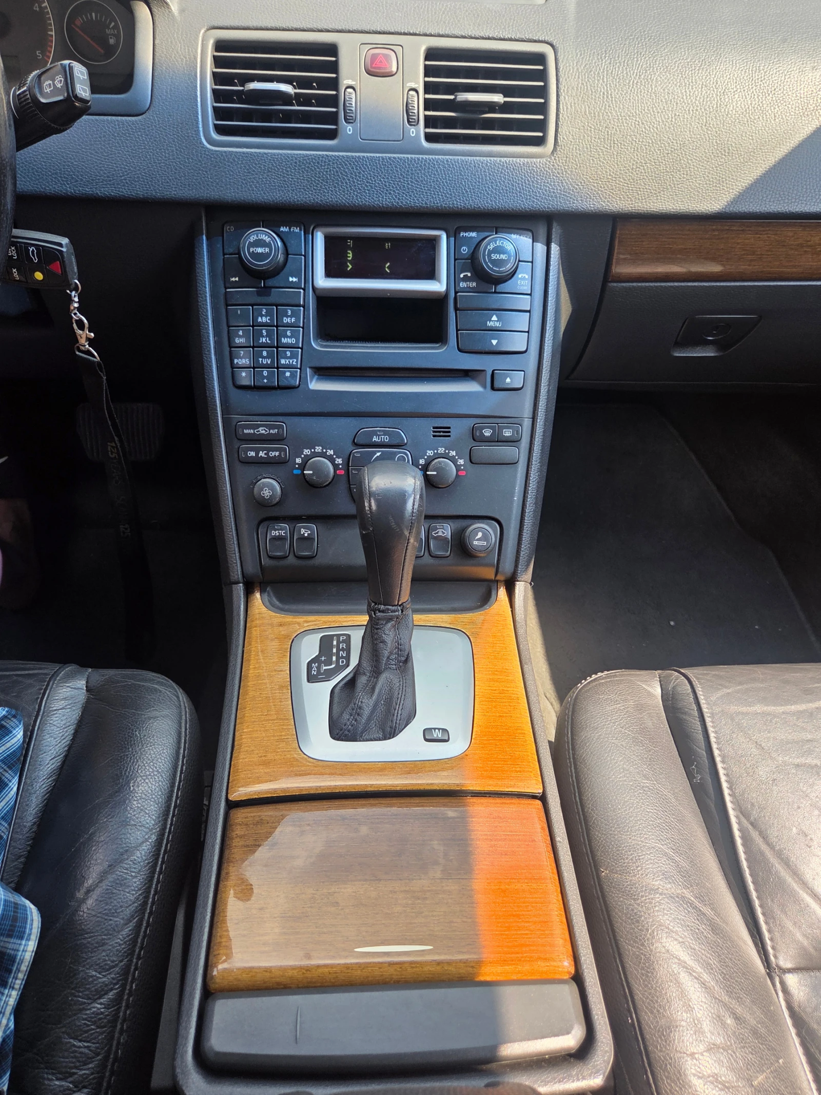 Volvo Xc90  - изображение 10