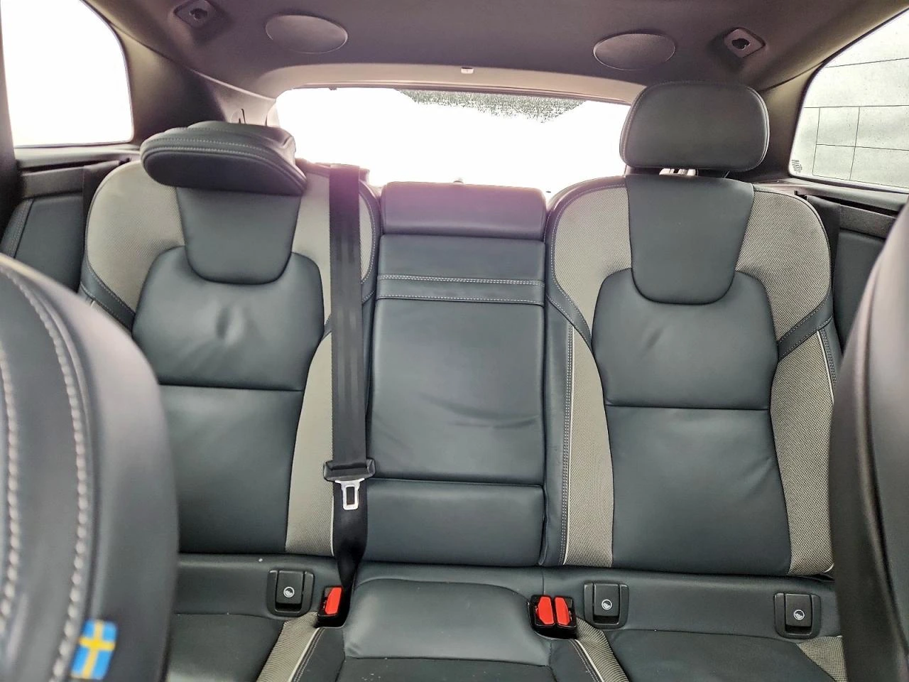 Volvo XC60 T5 R-DESIGN/АВТОФИНАНСИРАНЕ ОТ 548 ЛВ НА МЕСЕЦ - изображение 10