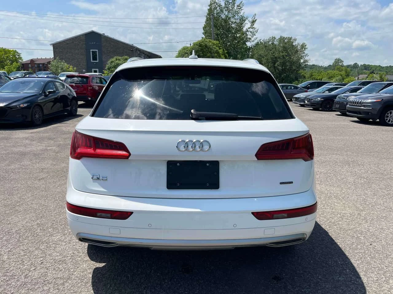 Audi Q5 QUATTRO * ПРЕДСТАВИТЕЛСТВО* КЛИП НА ДВИГАТЕЛЯ* , снимка 5 - Автомобили и джипове - 54888242
