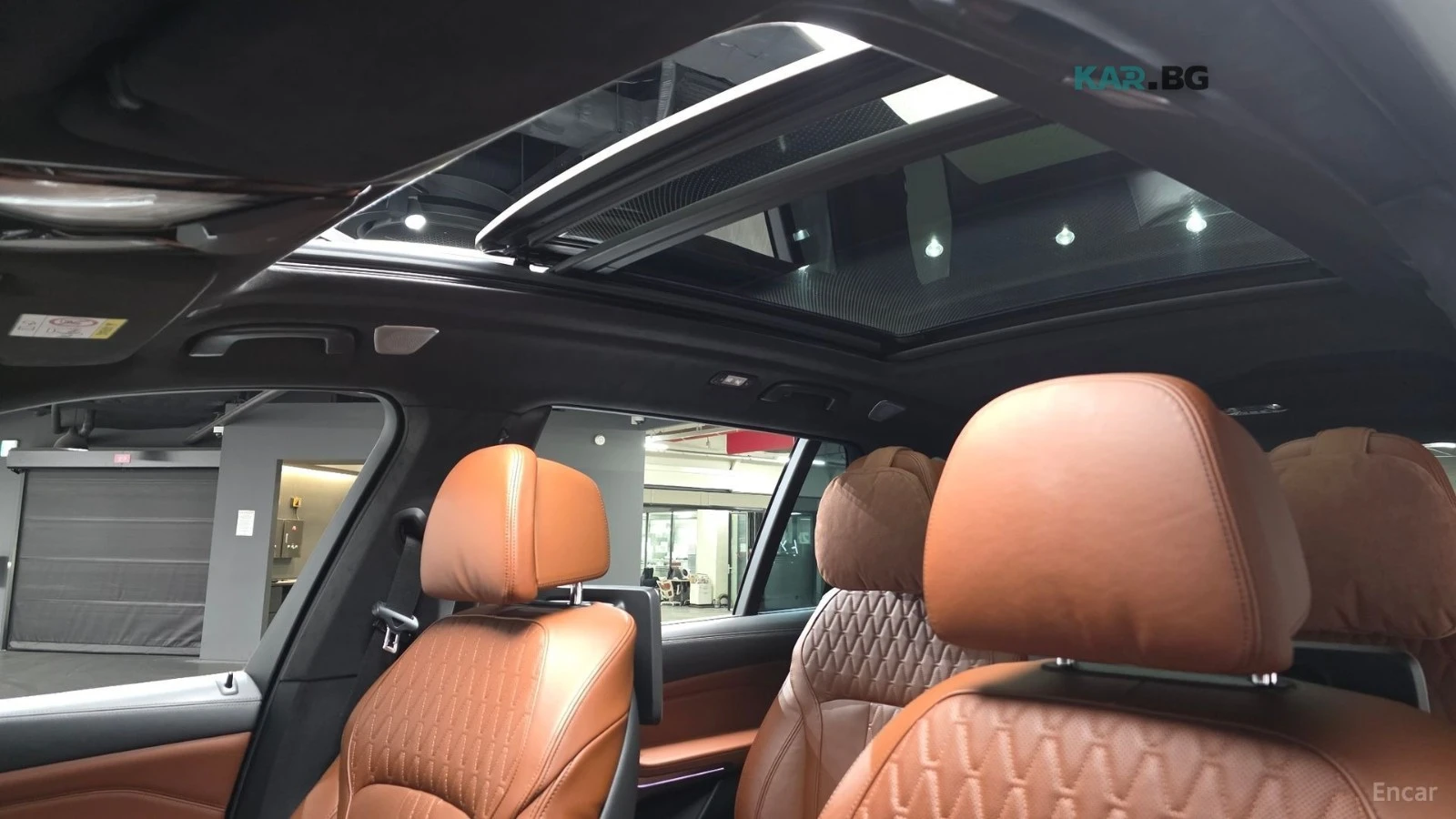 BMW X7 М50i 6-местен* ОБДУХВ* 360* МОНИТОРИ* ПАНО* HUD, снимка 17 - Автомобили и джипове - 54896636