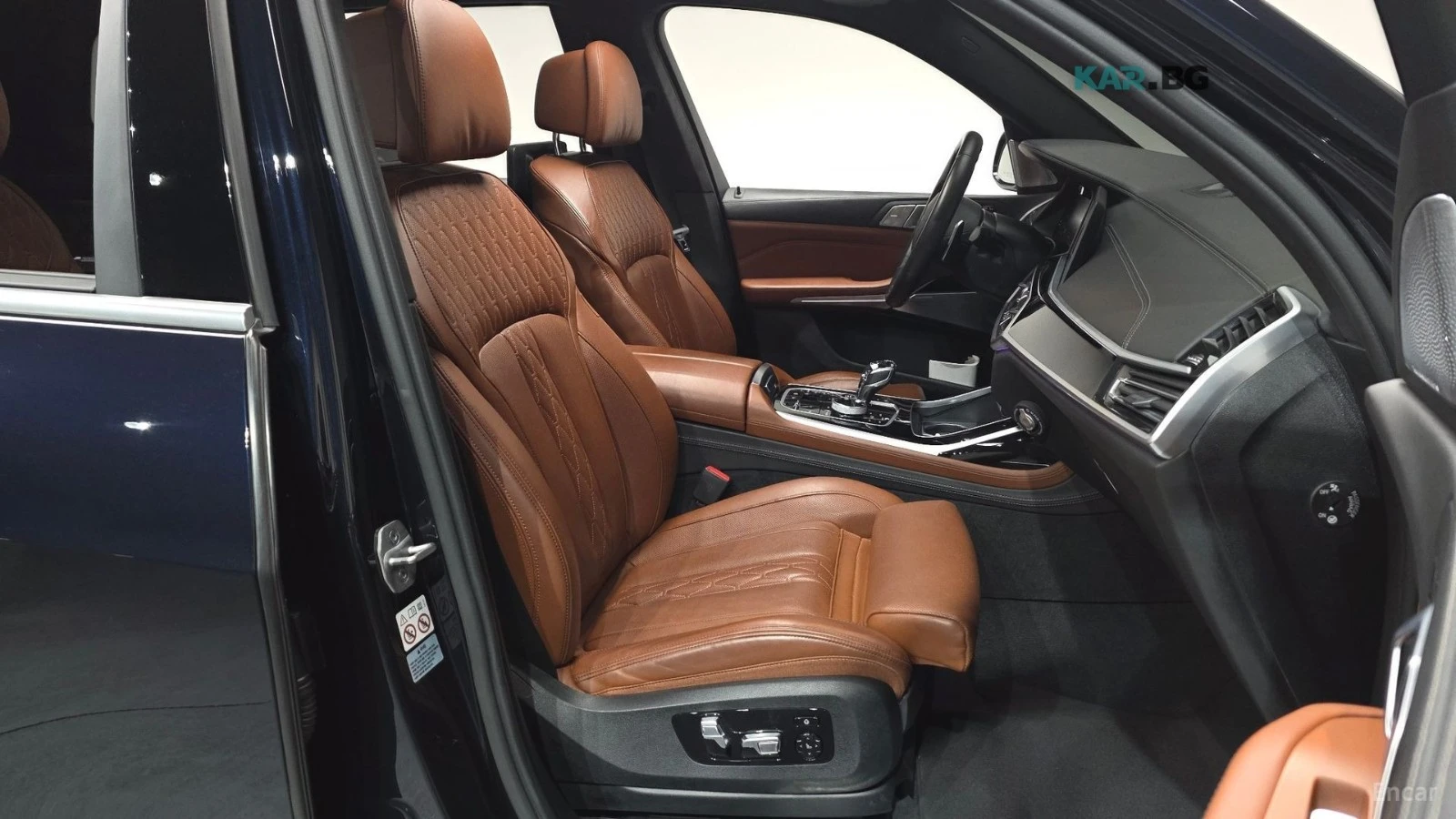 BMW X7 М50i 6-местен* ОБДУХВ* 360* МОНИТОРИ* ПАНО* HUD, снимка 10 - Автомобили и джипове - 54896636