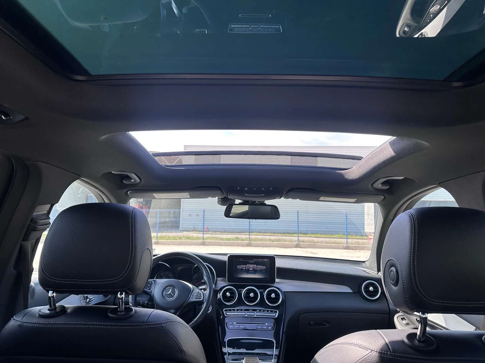 Mercedes-Benz GLC 300 9G PANORAMA, снимка 16 - Автомобили и джипове - 56154080