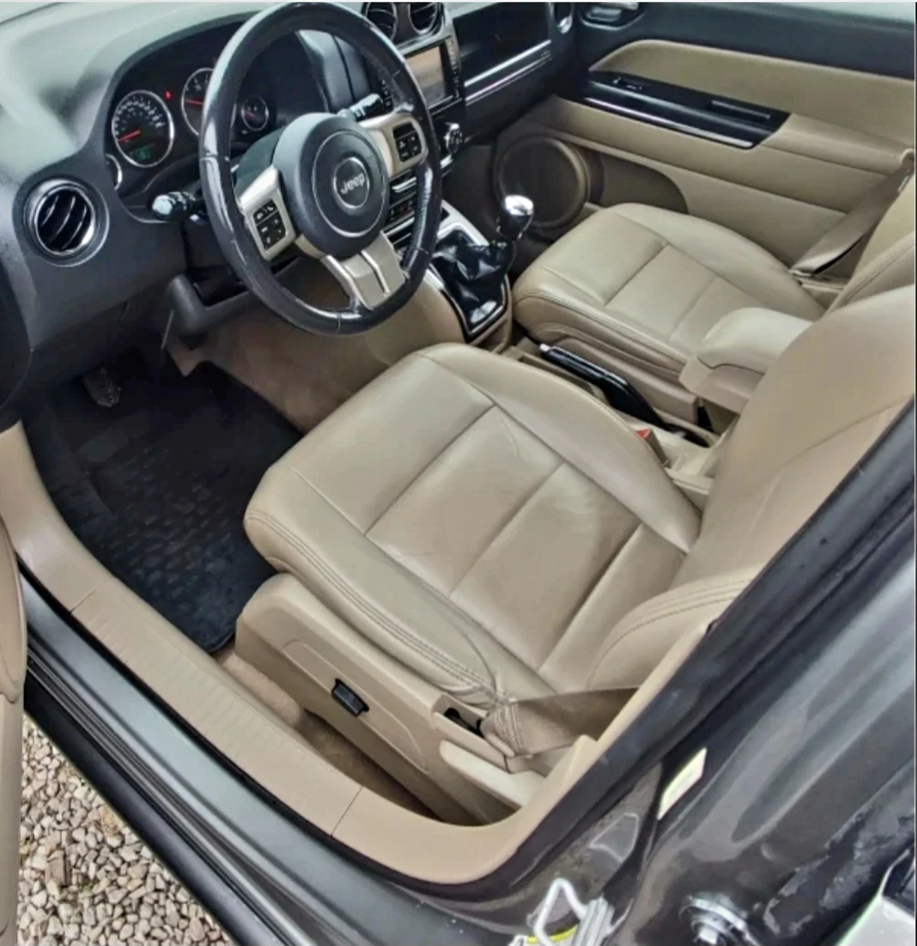 Jeep Compass, снимка 3 - Автомобили и джипове - 56335873