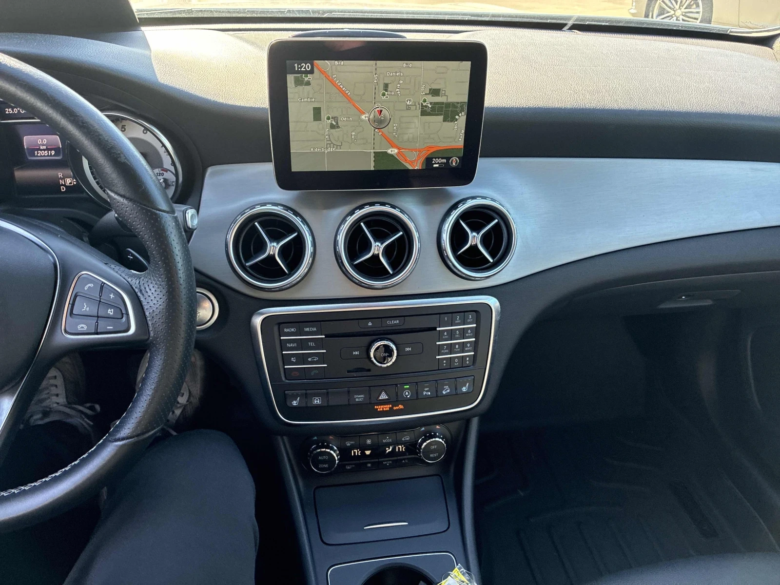 Mercedes-Benz GLA 250 Amg-pack* Back cam* Pano* �������* Keyless*  | Mobile.bg � ����������� 9