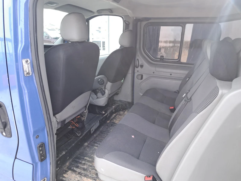 Opel Vivaro 2.5 CDTI НА ЧАСТИ , снимка 8 - Бусове и автобуси - 48700667