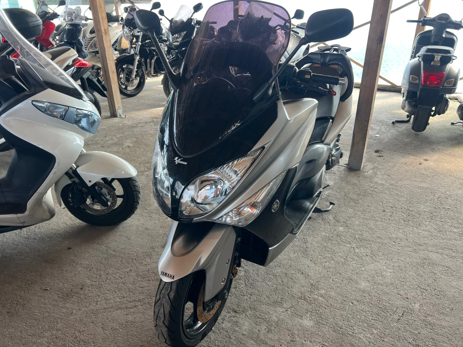 Yamaha T-max Lizing, снимка 11 - Мотоциклети и мототехника - 53989856