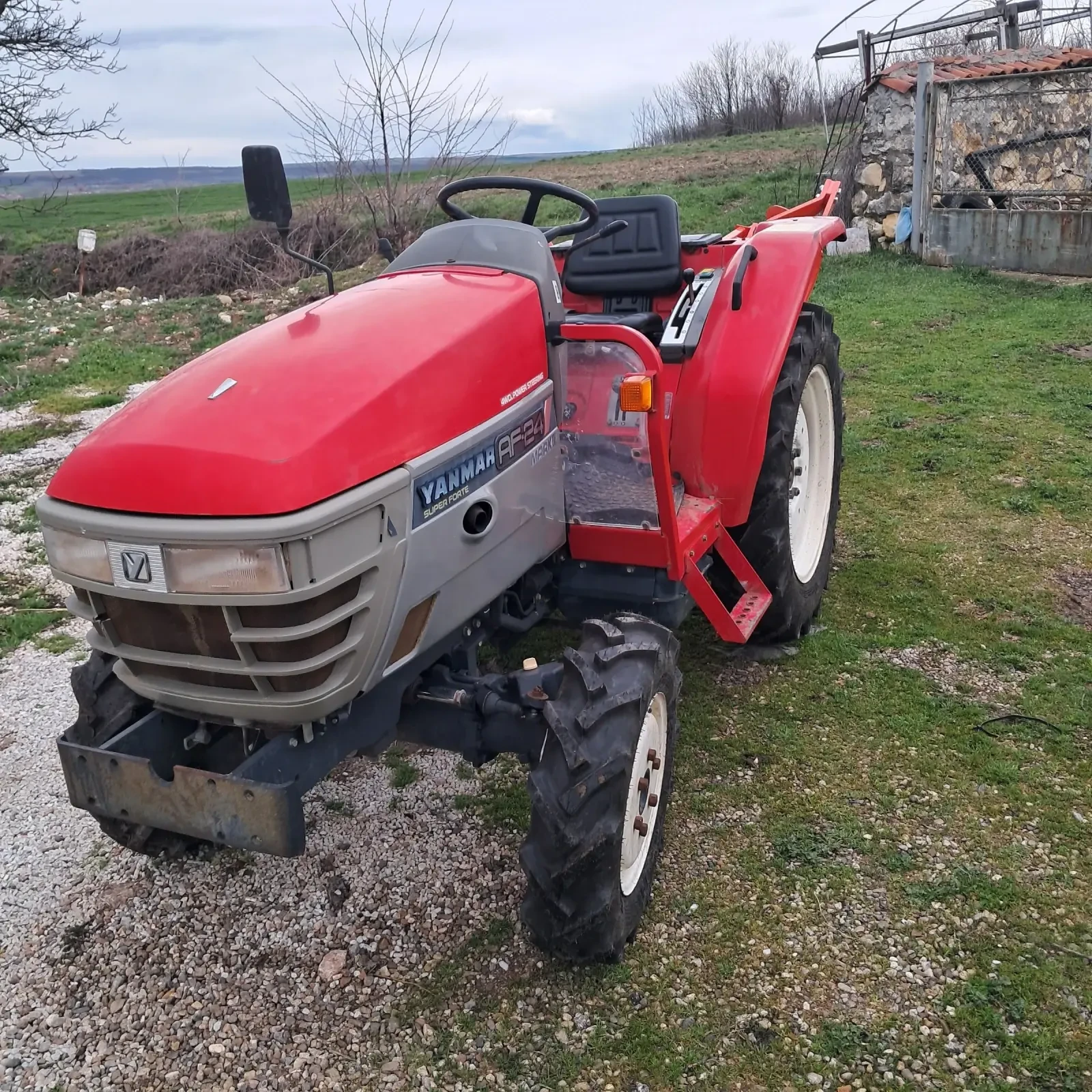 Трактор Yanmar Аф24 с плуг 