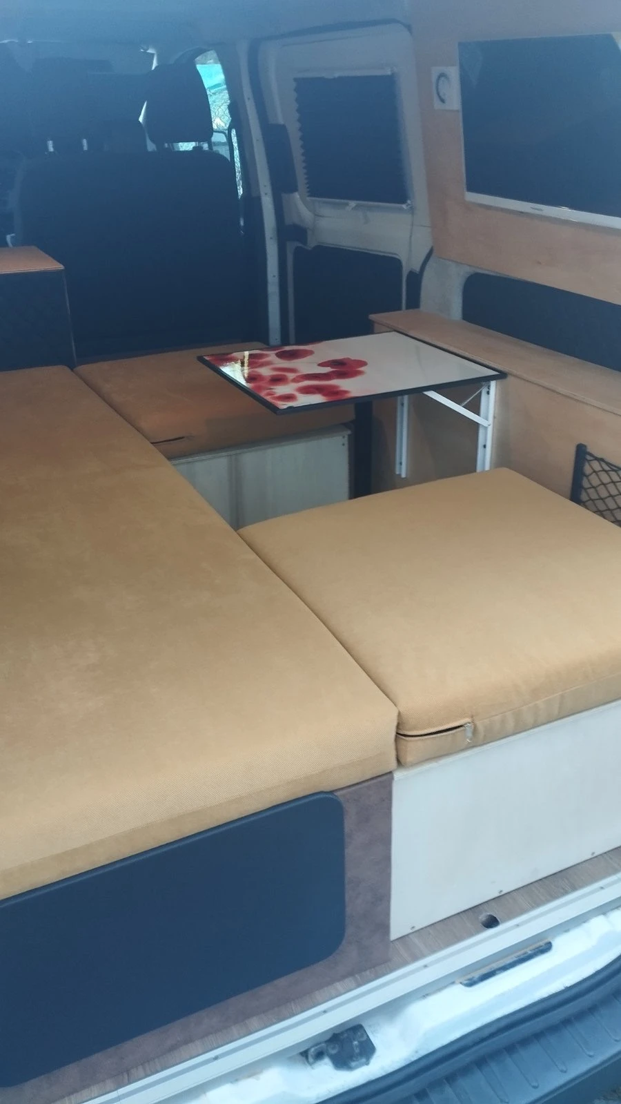 Кемпер Ford Transit Custom, снимка 7 - Каравани и кемпери - 55276699