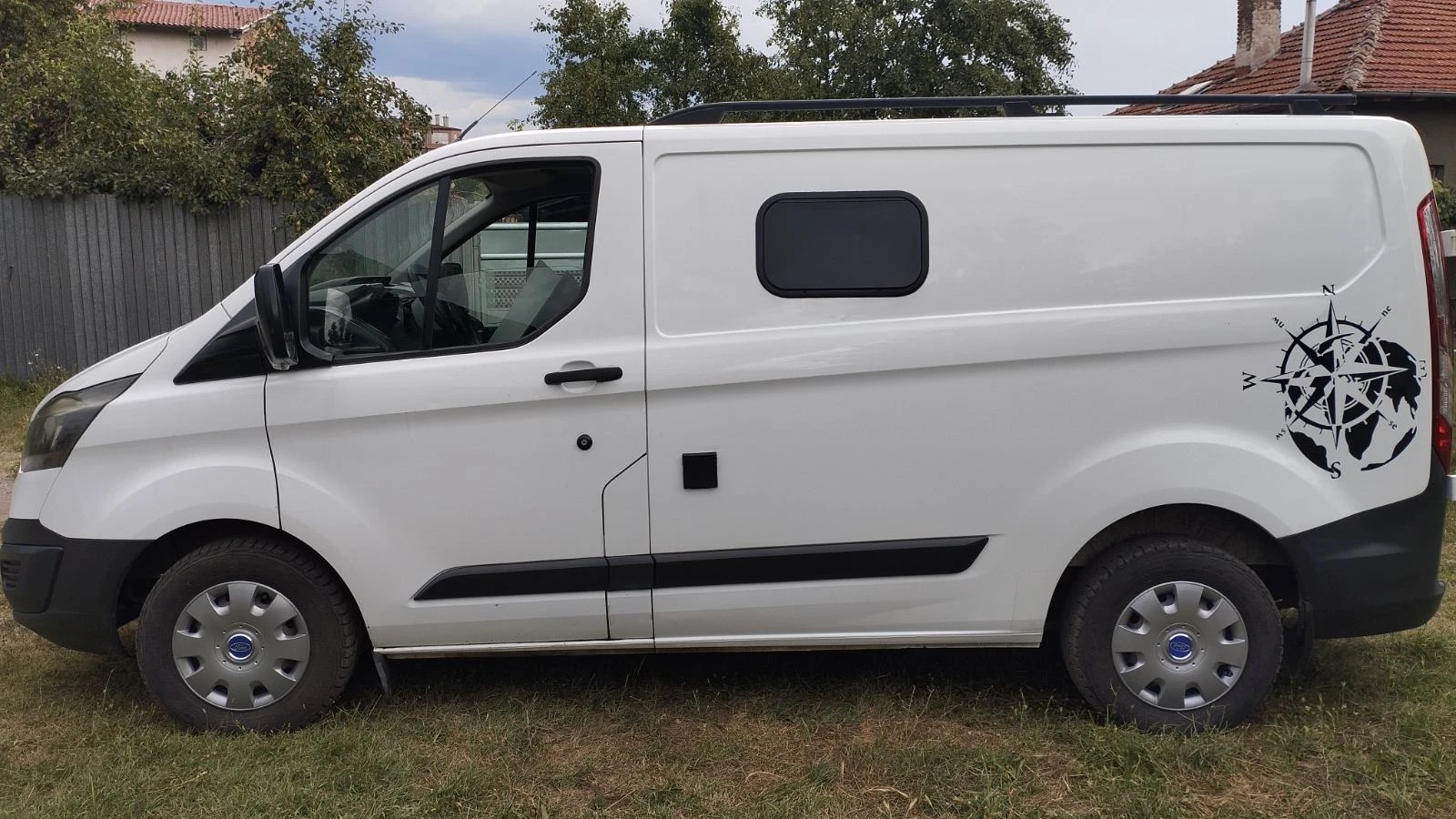 Кемпер Ford Transit Custom, снимка 2 - Каравани и кемпери - 55276699