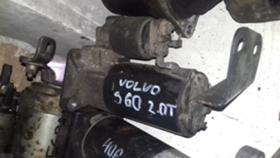     ,   Volvo V60 ~30 .