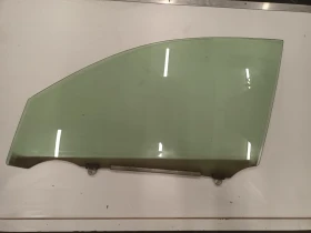 Стъкло странично,предно,ляво Тойота рав4 2.2д 