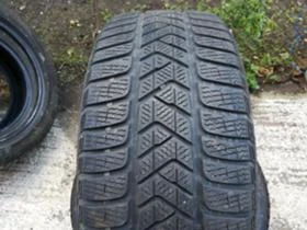 Гуми Зимни 225/40R18, снимка 1