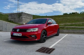 VW Jetta GLI Facelift 2.0 TSI DSG FULL 100ХКМ Fender, снимка 3